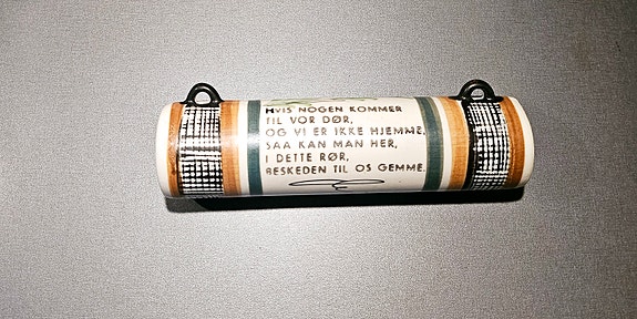 Product image 1 of 2