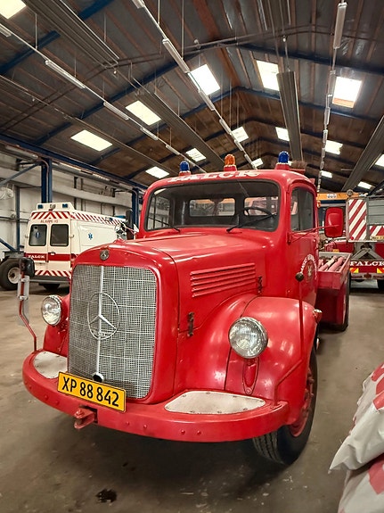 Mercedes L312