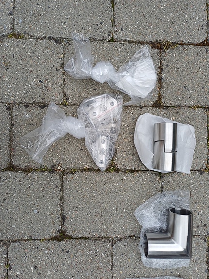 Product image 1 of 3