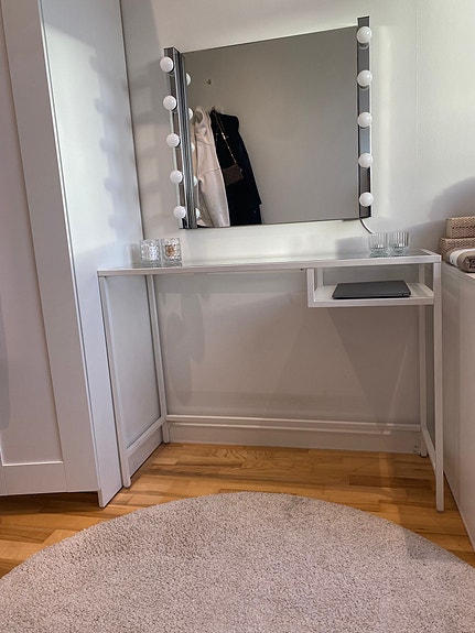 Product image 1 of 8