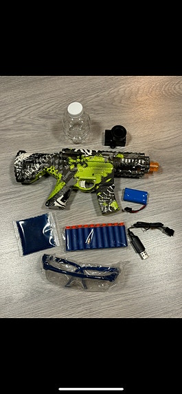 Product image 1 of 4