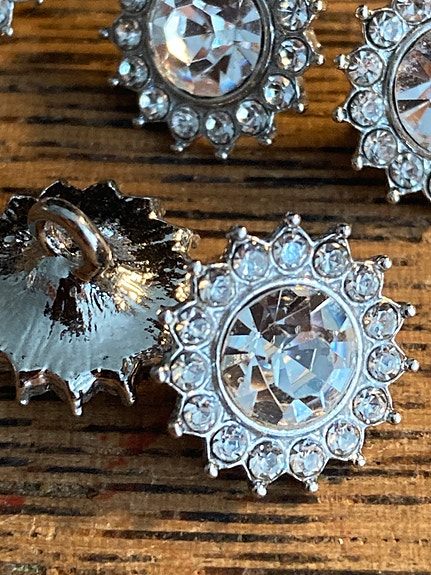 Product image 18 of 27