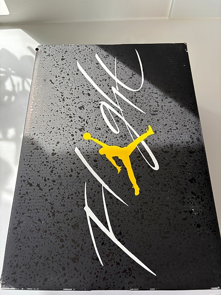 Product image 12 of 13
