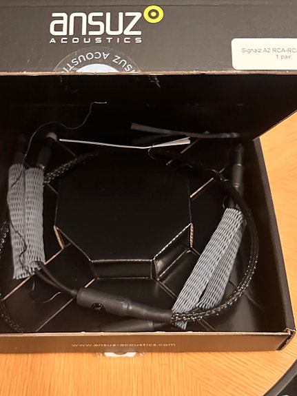 Product image 1 of 6