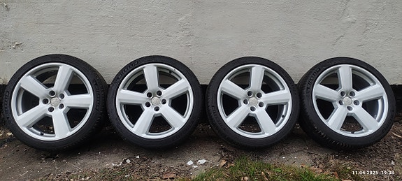 Product image 1 of 8