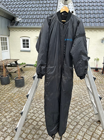 Product image 17 of 33