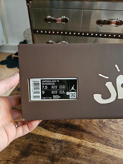 Product image 8 of 9