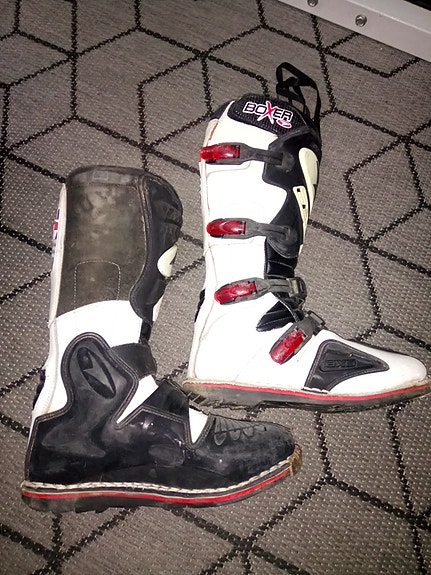 Product image 1 of 3