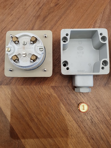 Product image 6 of 9