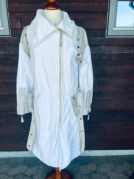 Product image 14 of 18