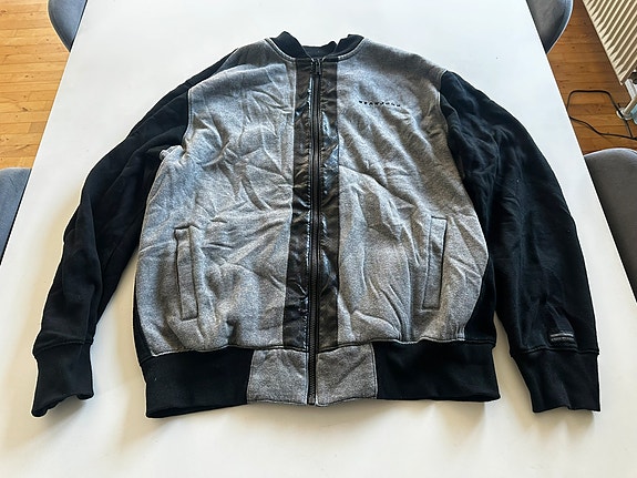 Product image 19 of 24