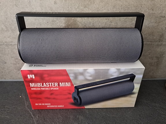 Product image 1 of 4