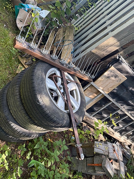 Product image 1 of 3