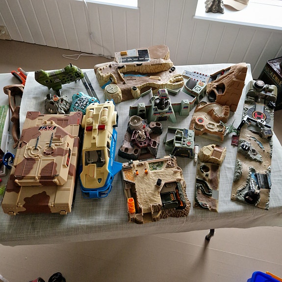 Product image 1 of 10