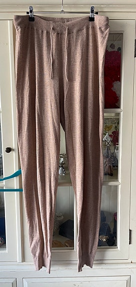 Product image 2 of 16