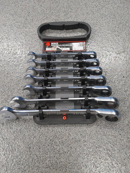 Product image 1 of 2