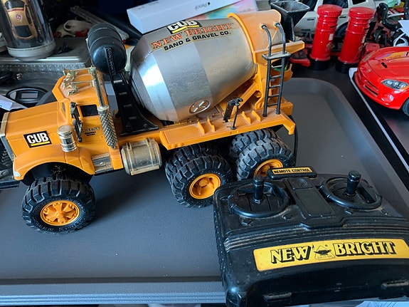 Product image 1 of 2