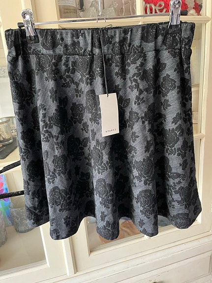 Product image 1 of 10