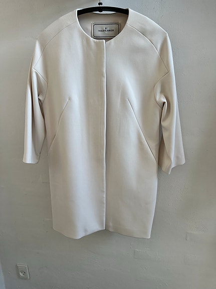 Product image 1 of 8