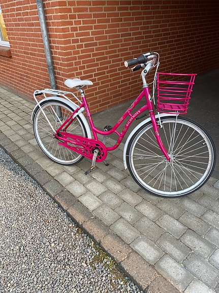 Product image 1 of 6