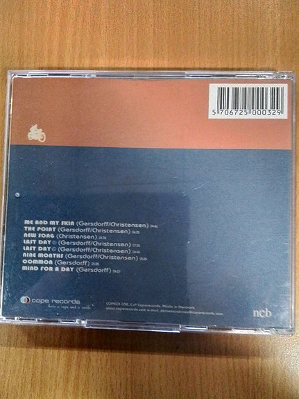 Product image 2 of 2