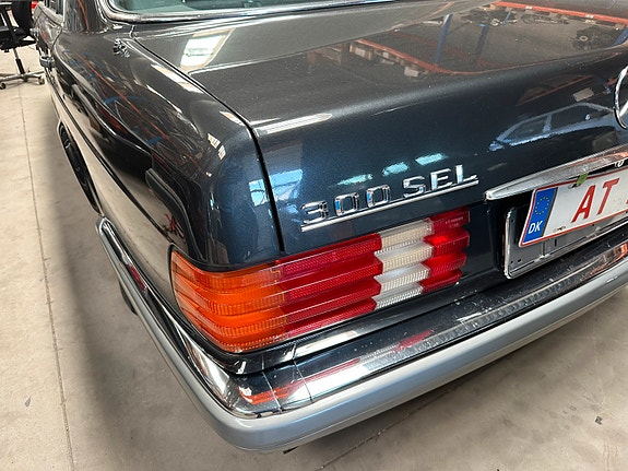 Mercedes-Benz 300 Sel 1988 photo 2