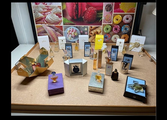 Product image 1 of 8