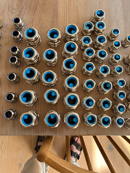 Product image 1 of 7