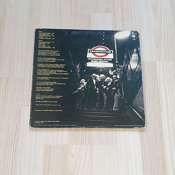 Product image 3 of 3