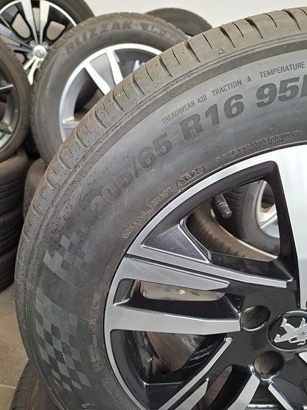 Product image 3 of 8