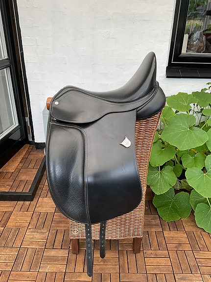 Product image 1 of 8