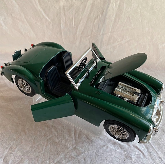 Product image 4 of 8