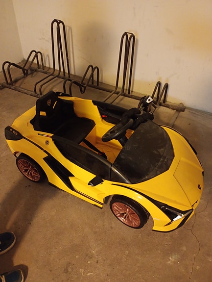 Product image 1 of 2