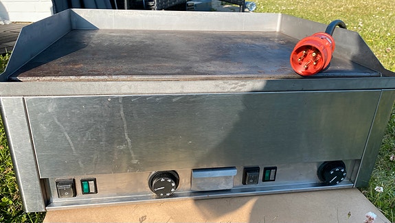 Product image 1 of 3