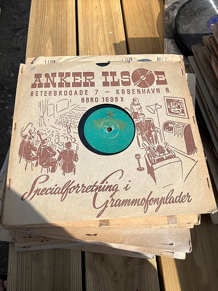 Product image 1 of 7