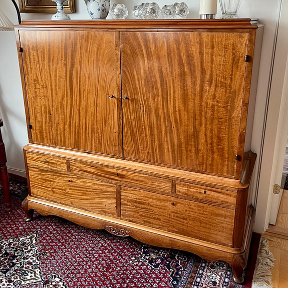 Product image 1 of 8