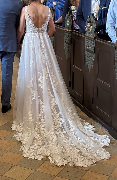 Product image 1 of 8