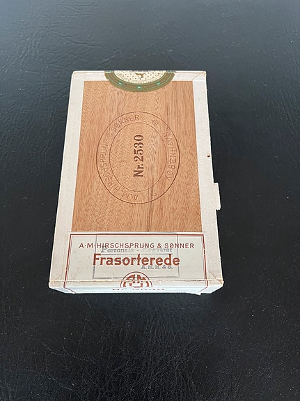 Product image 1 of 8