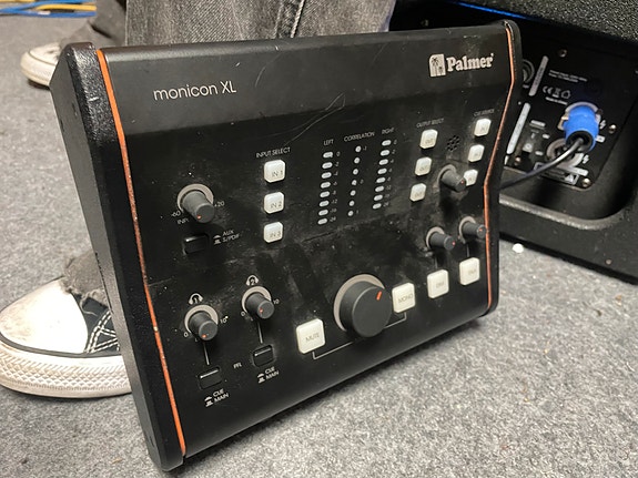 Product image 1 of 3