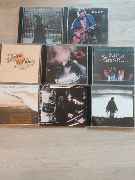 Product image 1 of 2