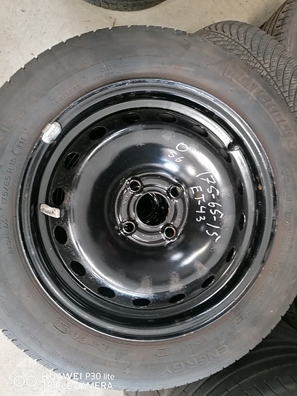 Product image 1 of 4