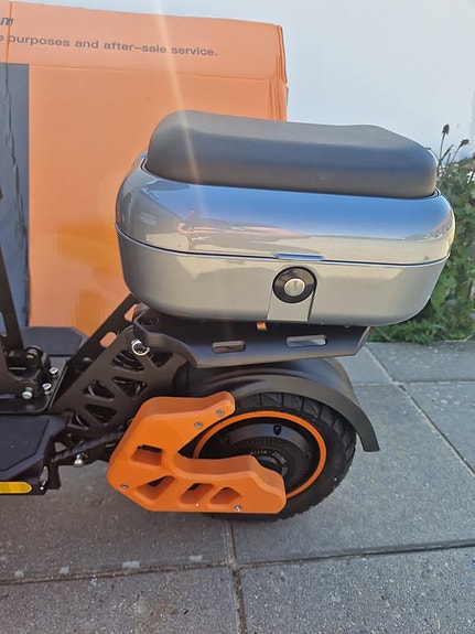 Product image 8 of 9