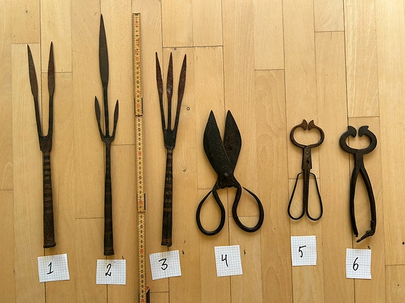 Product image 1 of 3