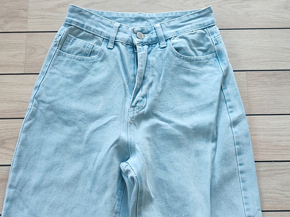 Product image 14 of 21