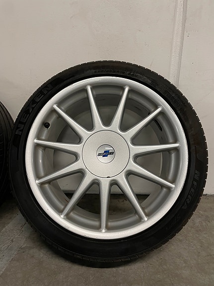 Product image 32 of 40
