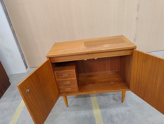 Product image 3 of 9