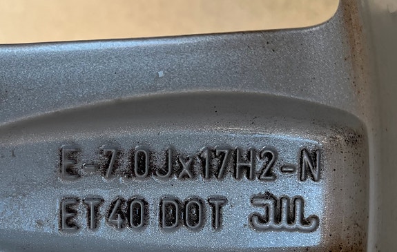 Product image 8 of 9