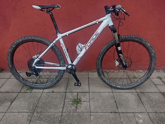 Product image 1 of 8