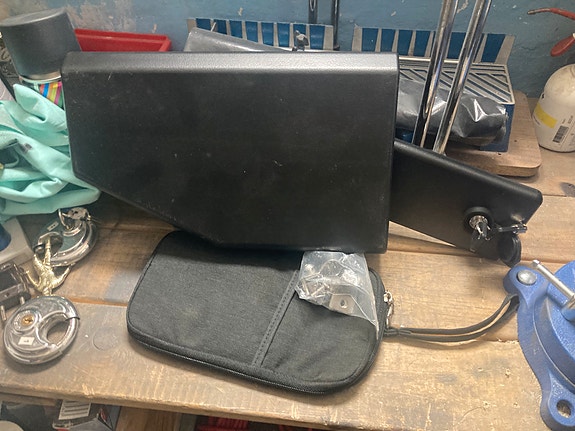 Product image 1 of 3