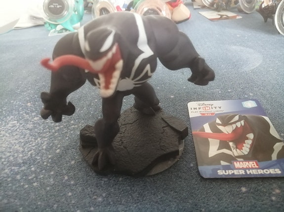 Product image 1 of 2